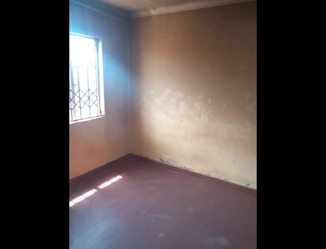 3 BEDROOM HOUSE FOR SALE IN PROTEA GLEN EXT